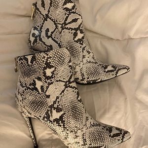 Sold - Snake skin boots